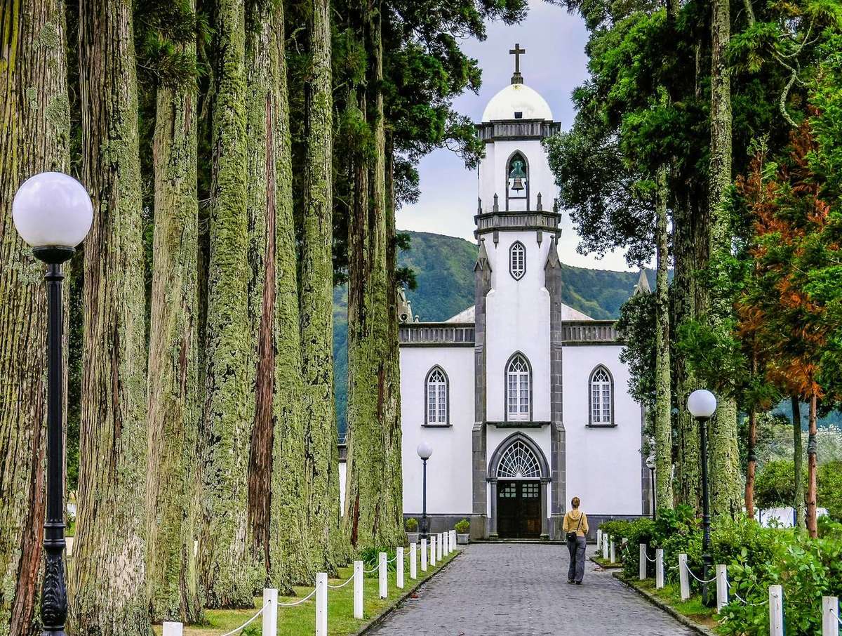 Church at Sete Cidades crater lake